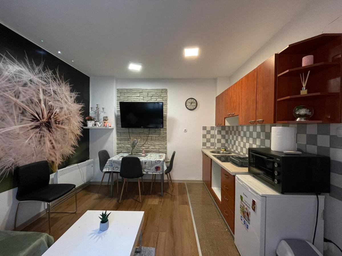 Cozy 1B Apartment Vera-Self Check In Zagreb Exterior photo