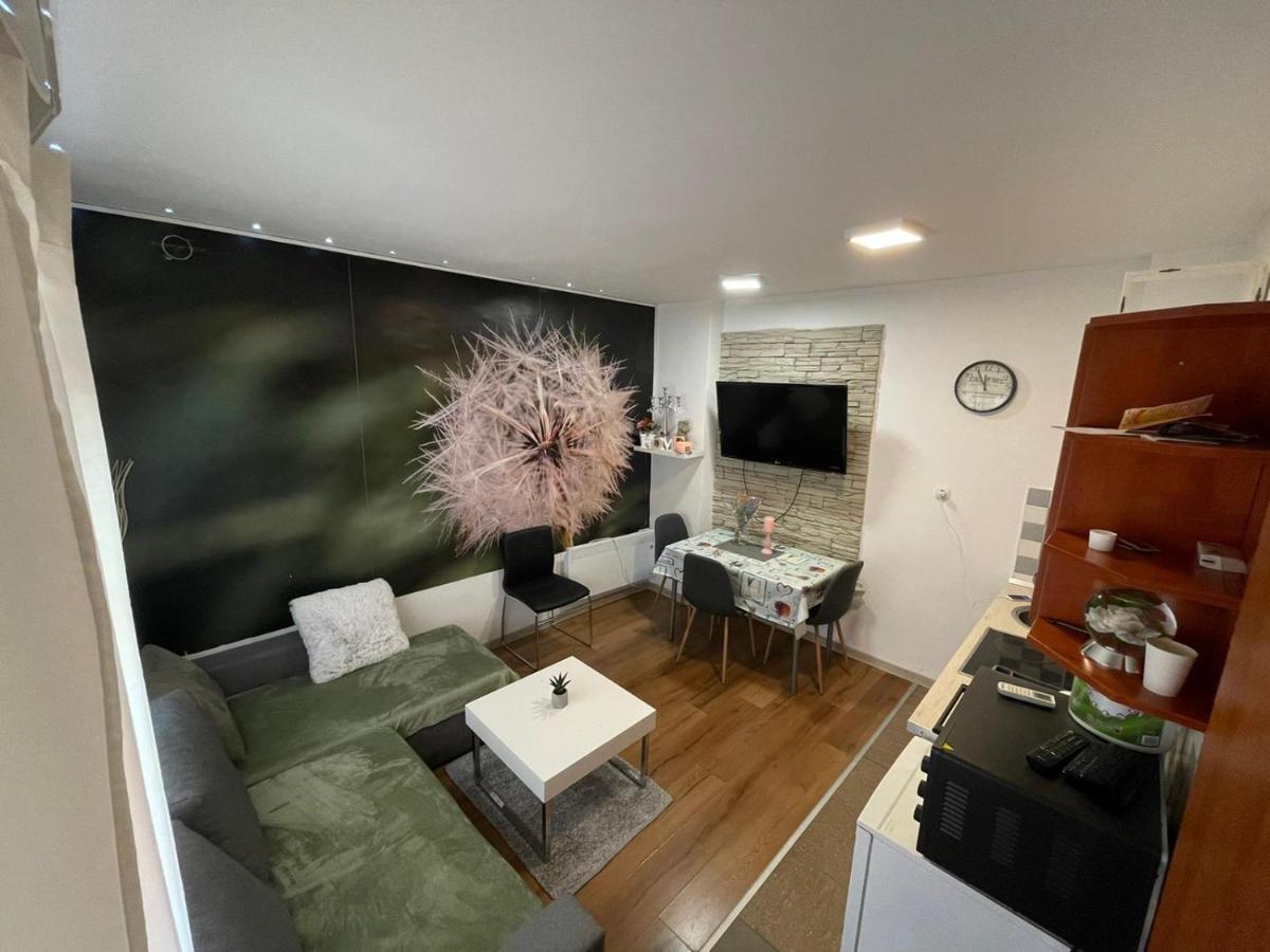 Cozy 1B Apartment Vera-Self Check In Zagreb Exterior photo